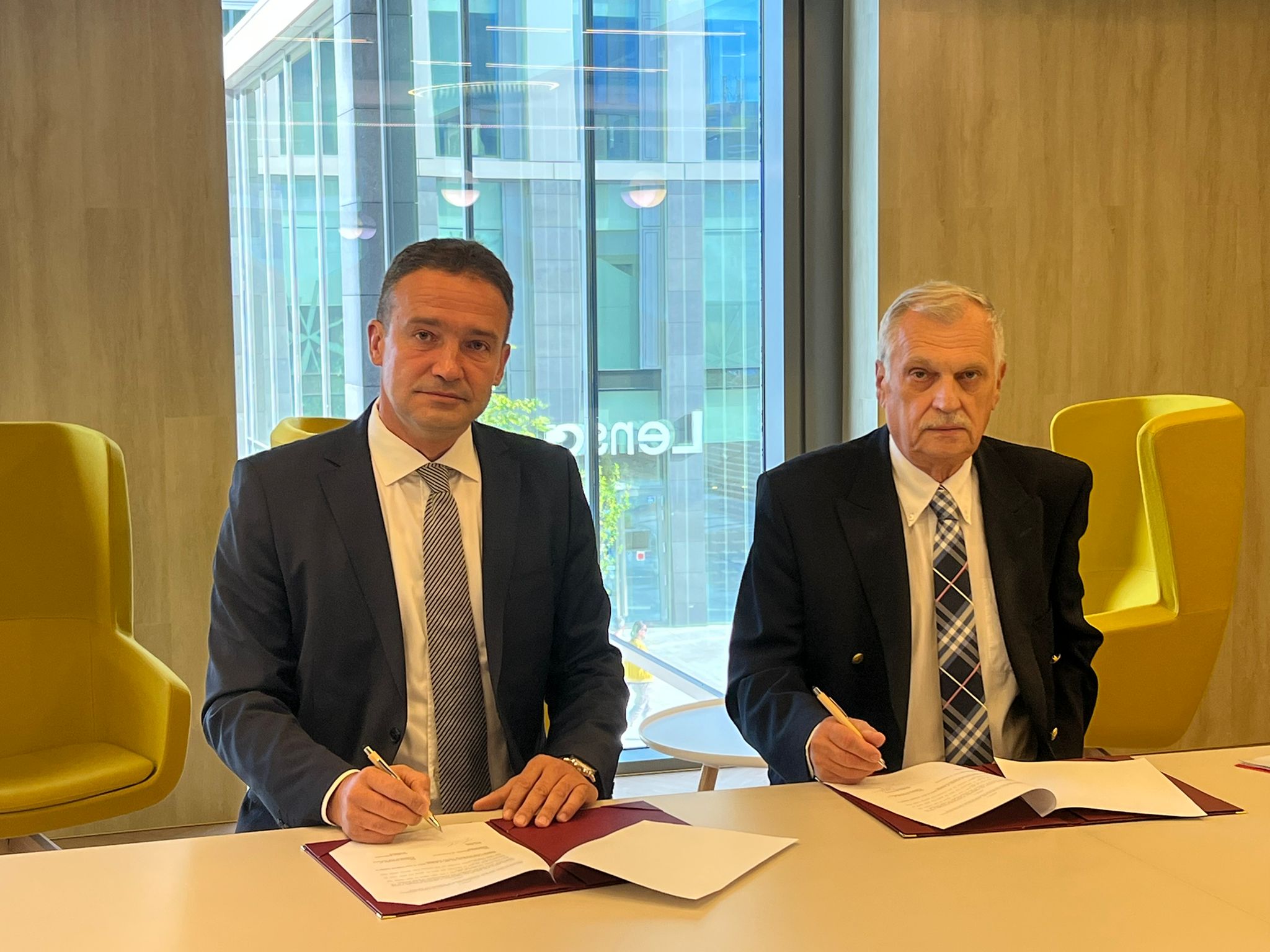 Acord de colaborare intre CCI Prahova si Camera de Comert a Romaniei din Singapore, semnat la Bucuresti