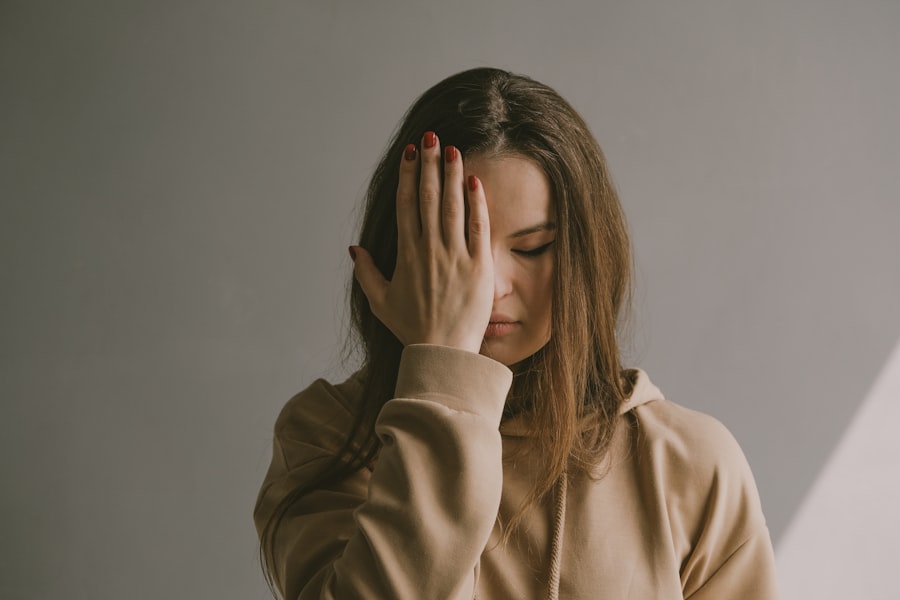 Photo stress, hormonal health, women