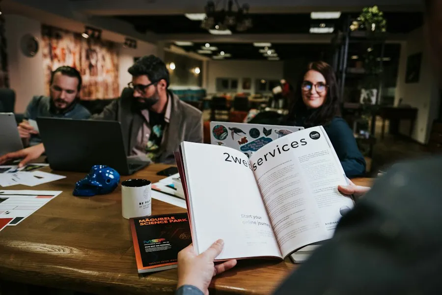 Photo youth entrepreneurship guide 2024